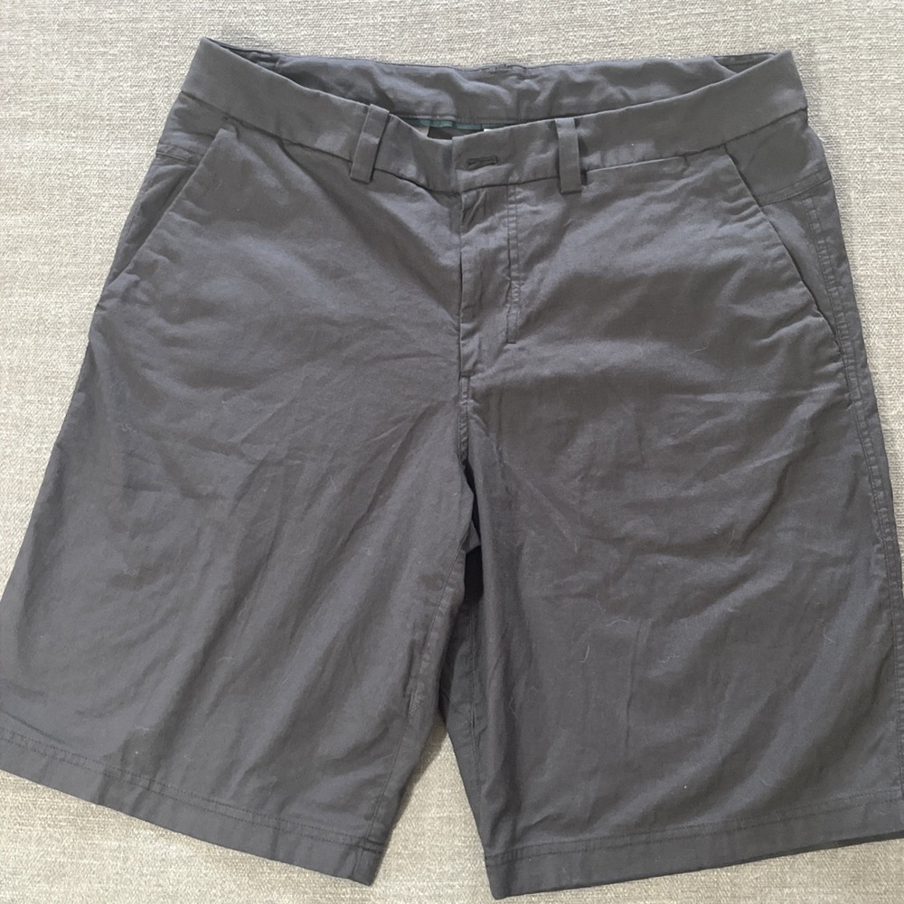 lululemon athletica Men's Charcoal Gray Shorts